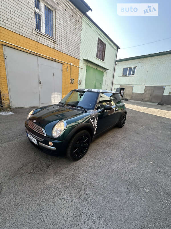 Mini One (2004)