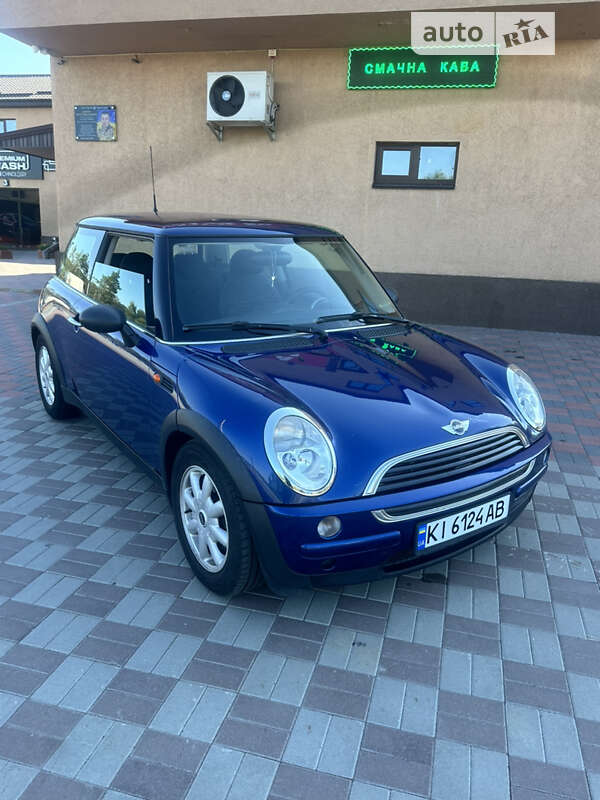 Mini One (2004)