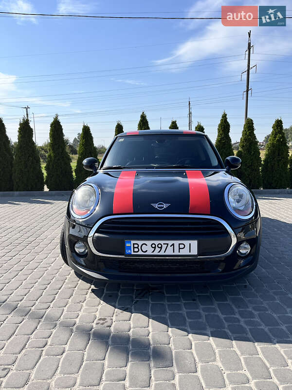 Mini Hatch (2014)