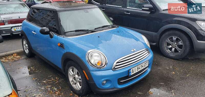 Mini Hatch (2012)