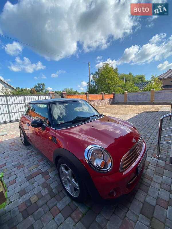 Mini Cooper (2013)