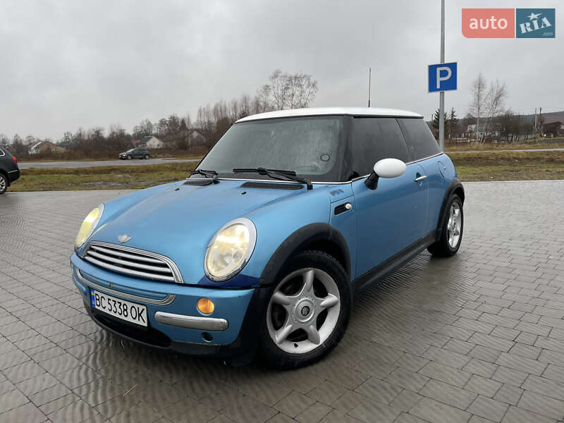 Mini Hatch (2004)