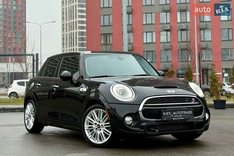 Mini Hatch (2015)