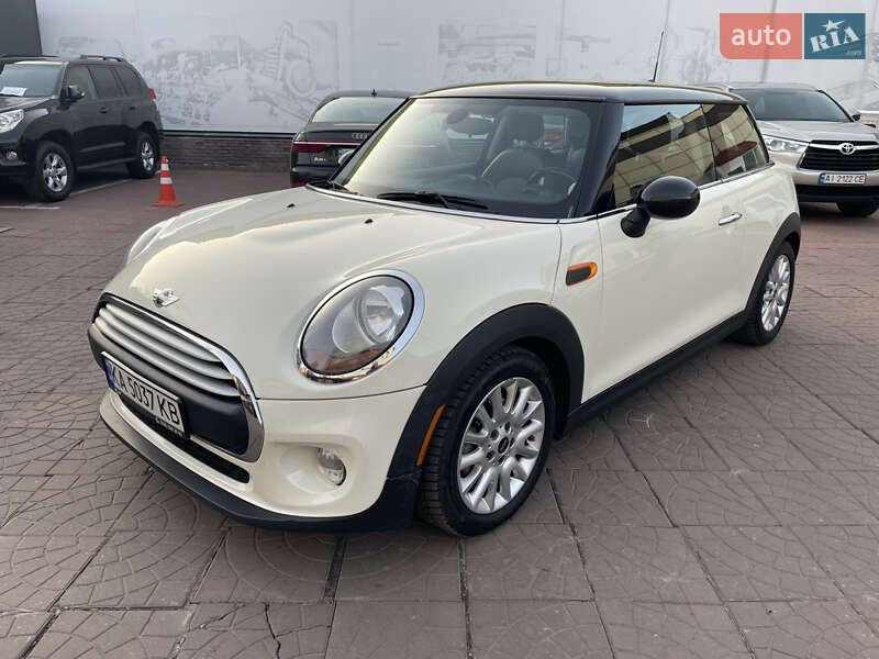 Mini Hatch (2014)
