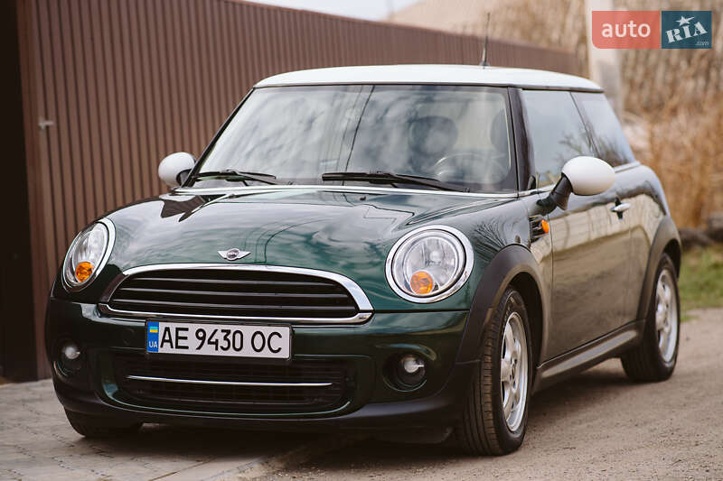 Mini Hatch (2010)