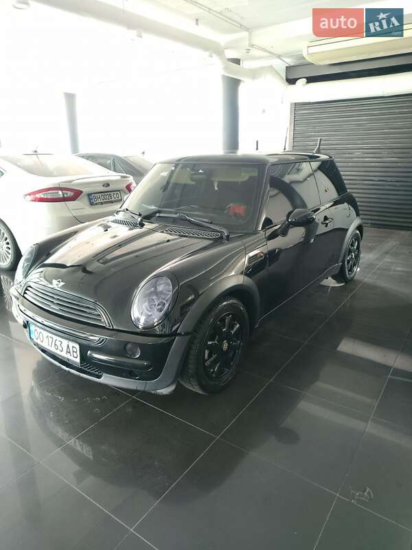 Mini Hatch (2003)