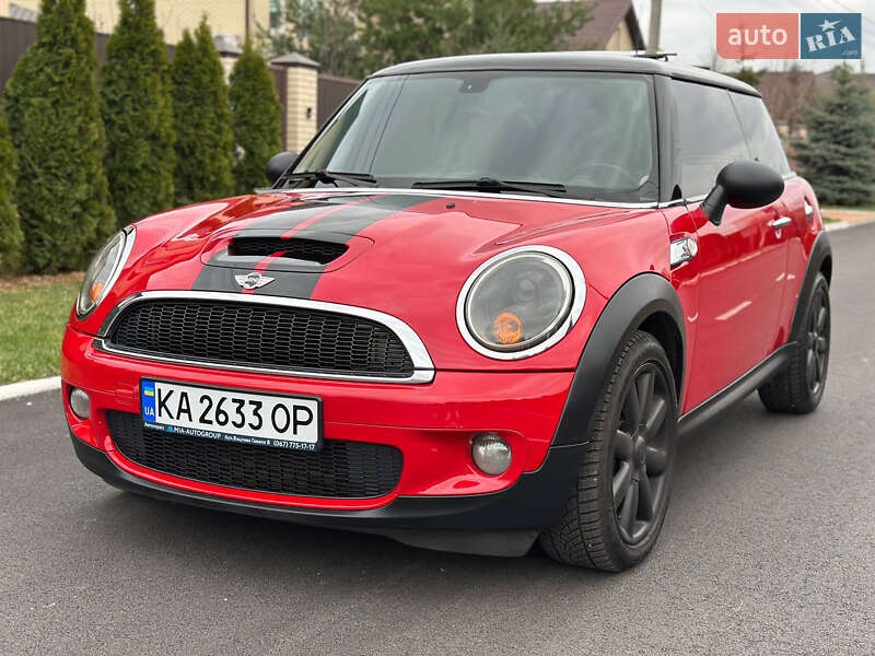 Mini Hatch (2008)