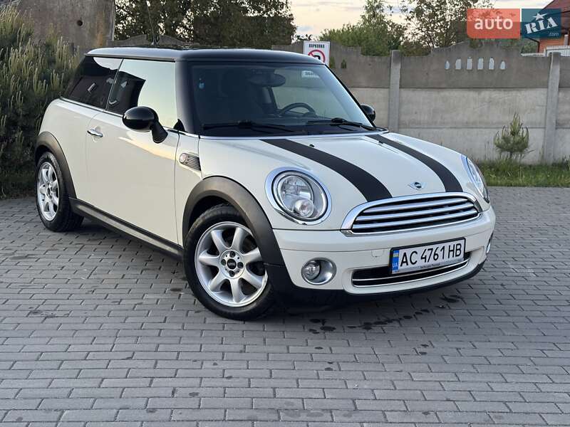 Mini Hatch (2008)