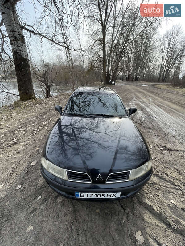 Mitsubishi Carisma (2000)