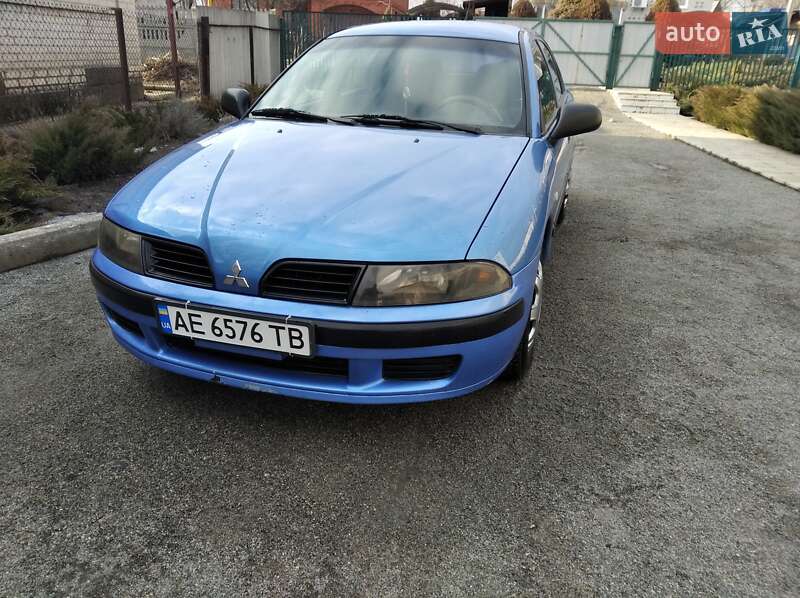 Mitsubishi Carisma (2001)