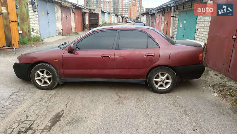 Mitsubishi Carisma (1998)