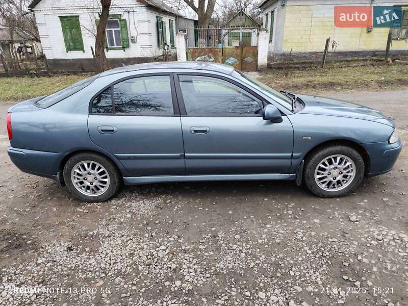 Mitsubishi Carisma (2004)