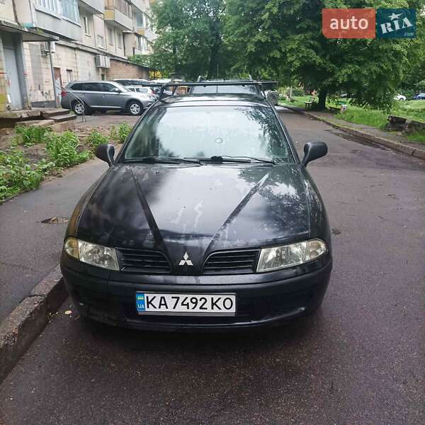 Mitsubishi Carisma (2001)