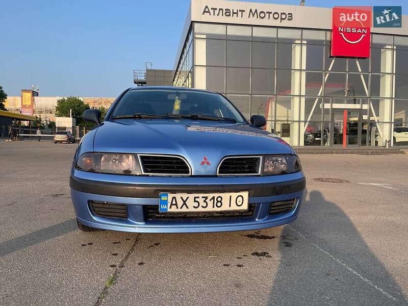 Mitsubishi Carisma (2001)
