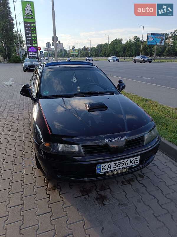 Mitsubishi Carisma (2003)