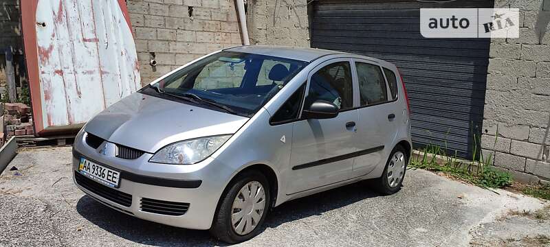 Mitsubishi Colt (2008)