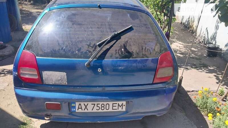 Mitsubishi Colt (1998)