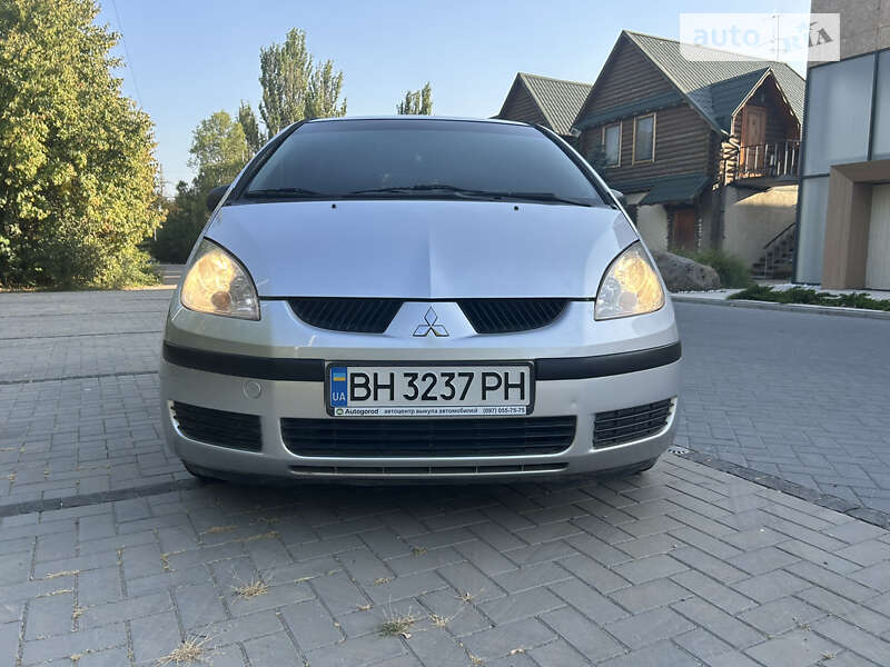 Mitsubishi Colt (2005)