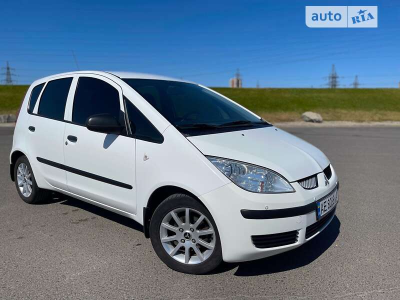 Mitsubishi Colt (2008)