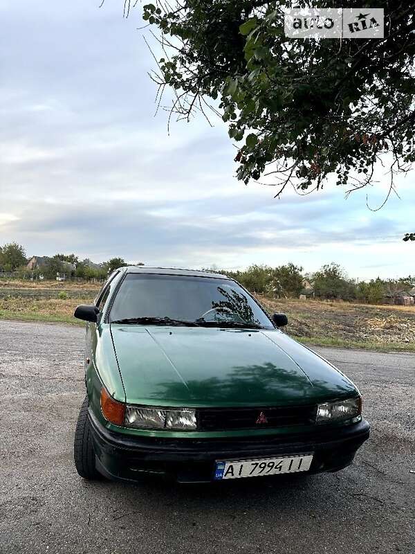 Mitsubishi Colt (1990)