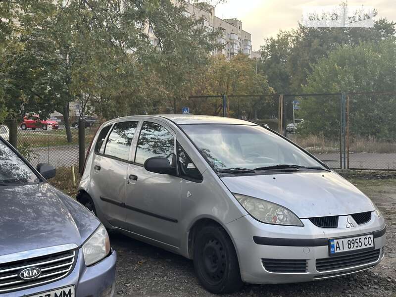 Mitsubishi Colt (2005)