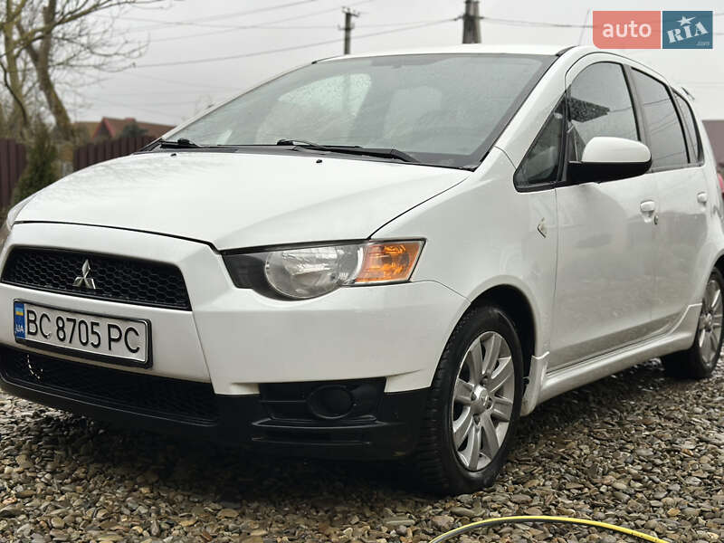 Mitsubishi Colt (2011)