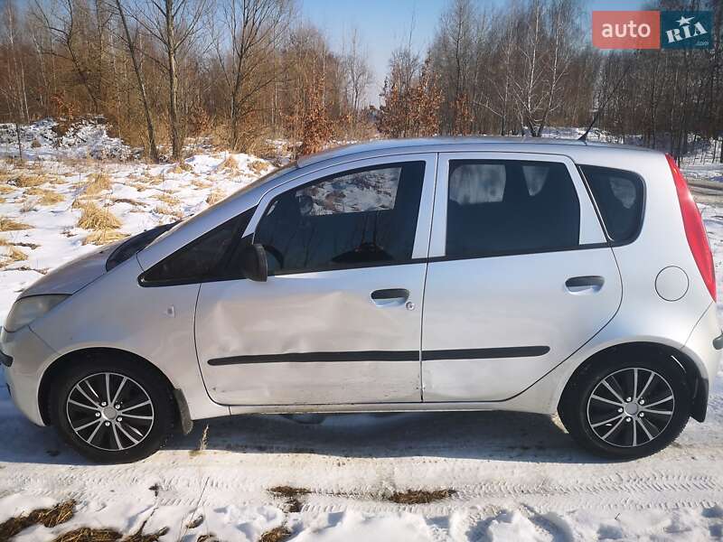 Mitsubishi Colt (2007)
