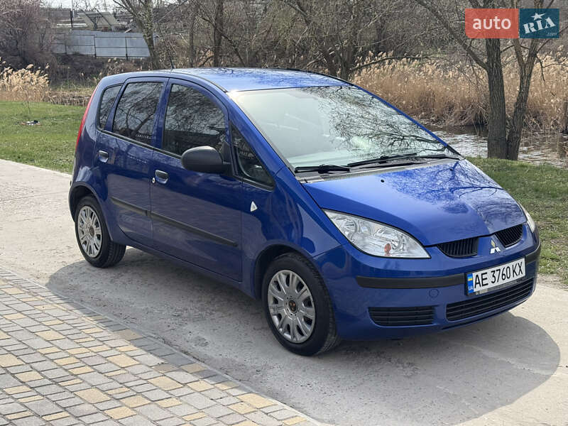 Mitsubishi Colt (2008)