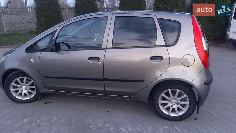 Mitsubishi Colt (2008)