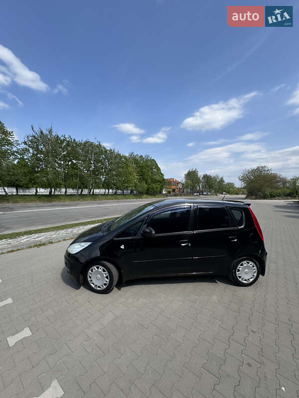 Mitsubishi Colt (2006)