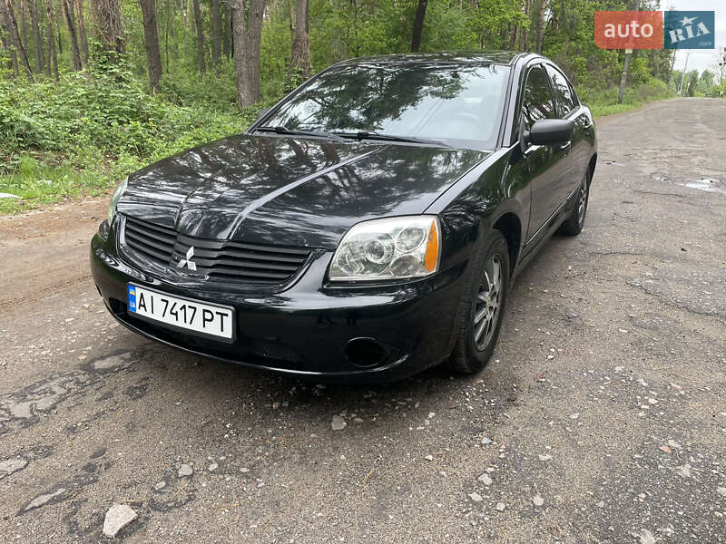 Mitsubishi Galant (2004)