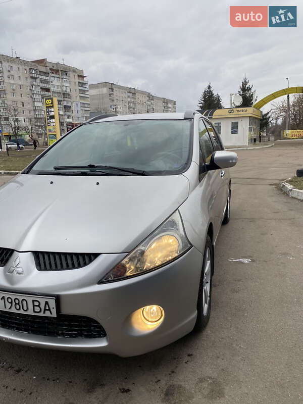 Mitsubishi Grandis (2008)