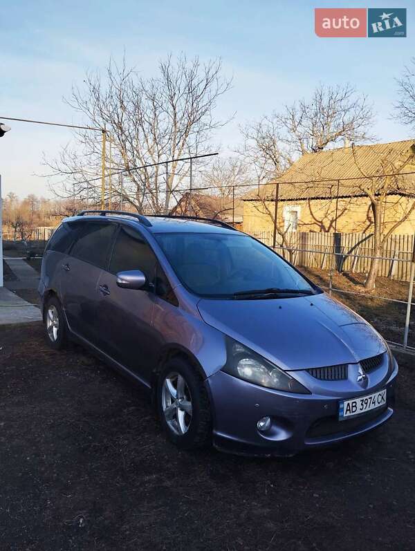 Mitsubishi Grandis (2004)