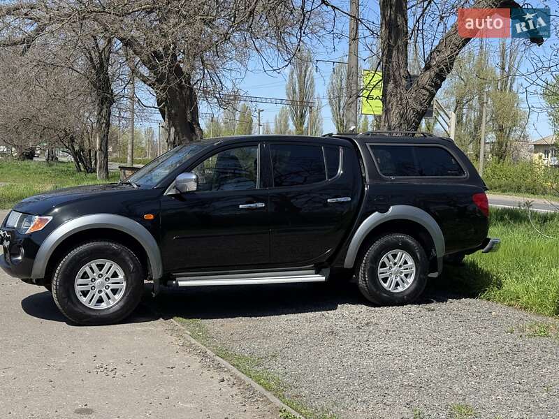 Mitsubishi L 200 (2008)