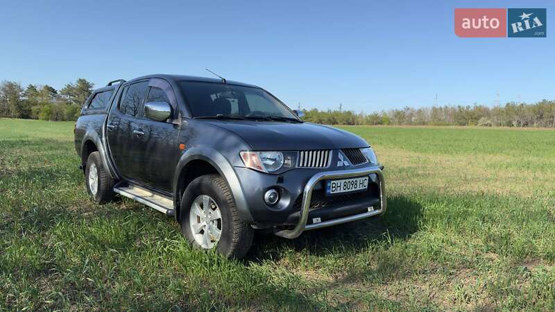 Mitsubishi L 200 (2008)