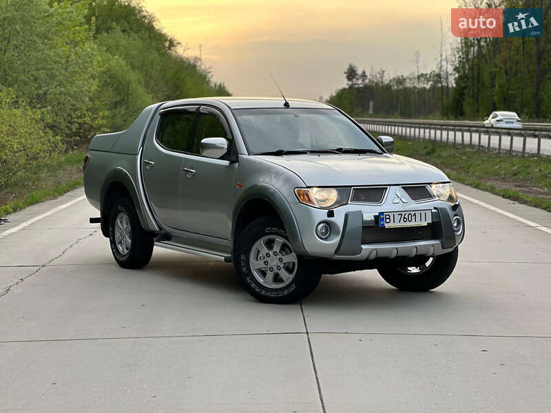 Mitsubishi L 200 (2008)