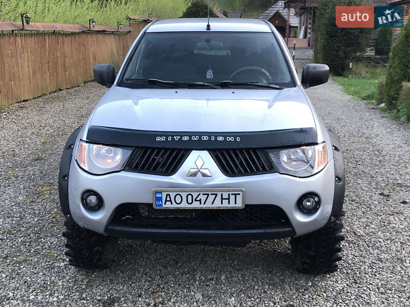 Mitsubishi L 200 (2007)