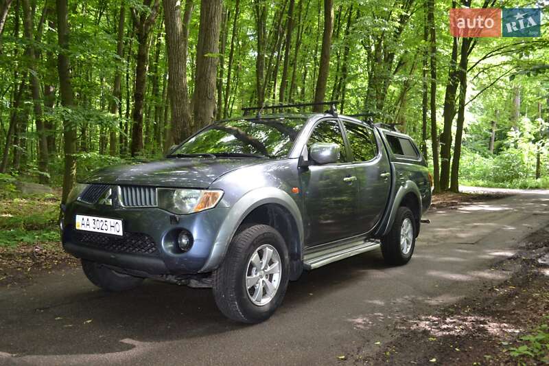 Mitsubishi L 200 (2008)
