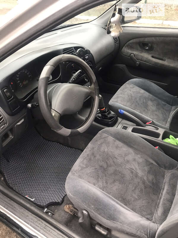 Mitsubishi Lancer (1998)