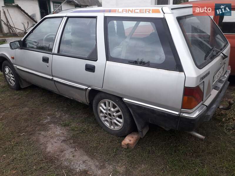 Mitsubishi Lancer (1987)