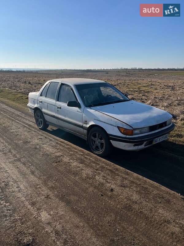 Mitsubishi Lancer (1989)
