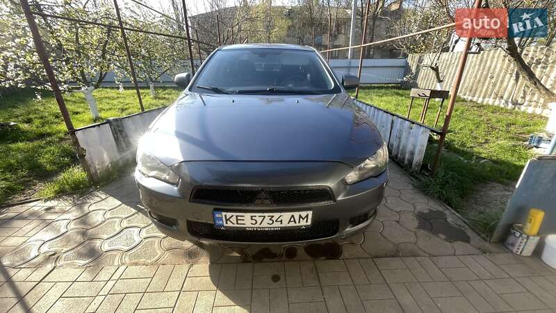 Mitsubishi Lancer (2011)