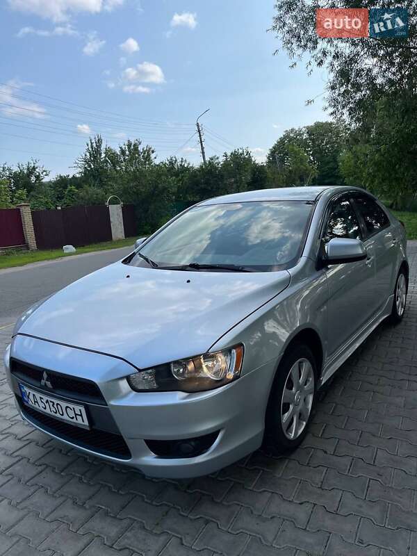 Mitsubishi Lancer (2009)