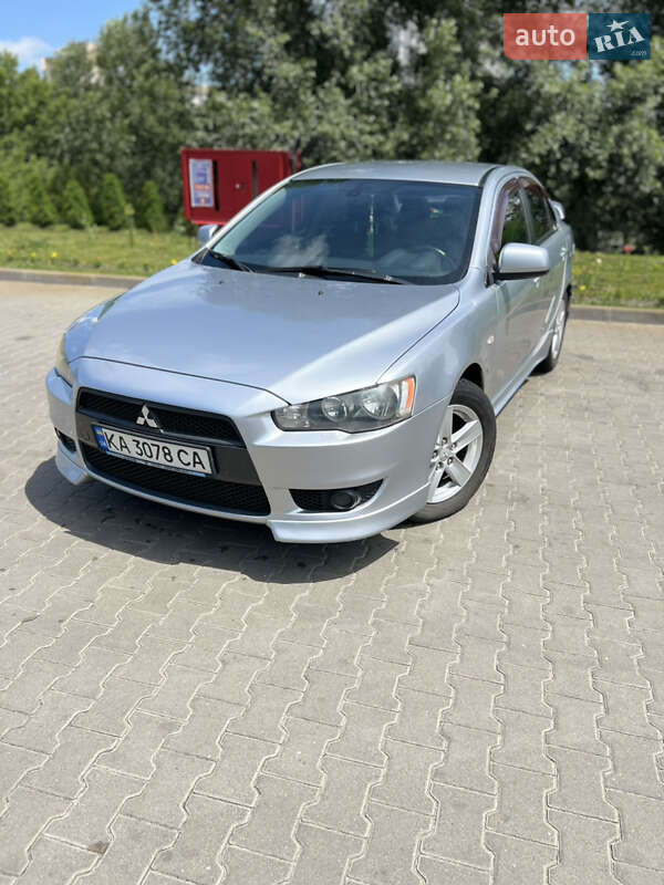 Mitsubishi Lancer (2009)