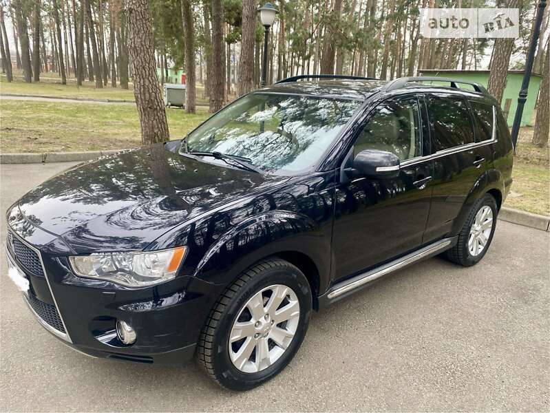 Mitsubishi Outlander xl (2012)