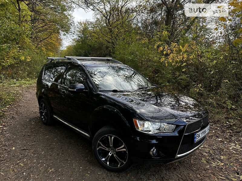 Mitsubishi Outlander xl (2010)