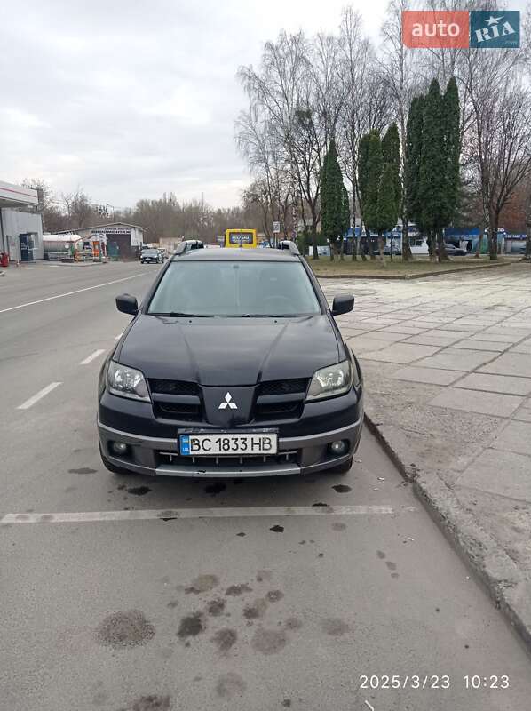 Mitsubishi Outlander (2004)