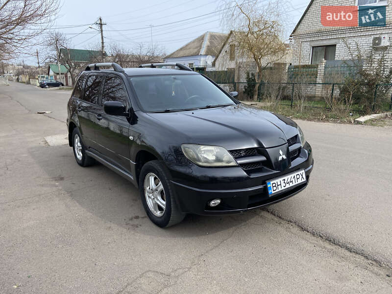 Mitsubishi Outlander (2003)