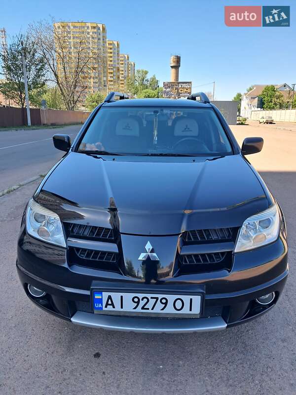 Mitsubishi Outlander (2007)