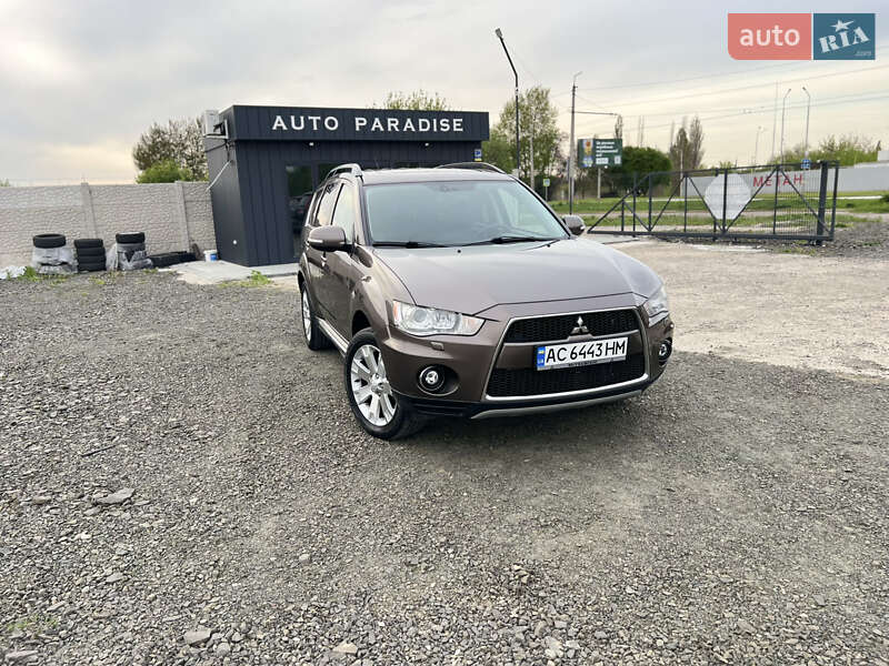 Mitsubishi Outlander (2011)